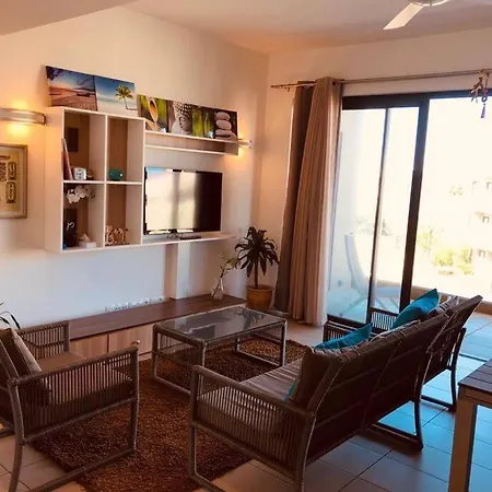 Lovely 3-Bedroom At Azuri Ocean & Golf Village Roches Noires Exterior photo