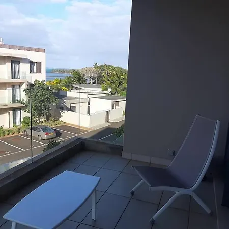 Lovely 3-Bedroom At Azuri Ocean & Golf Village Roches Noires Exterior photo